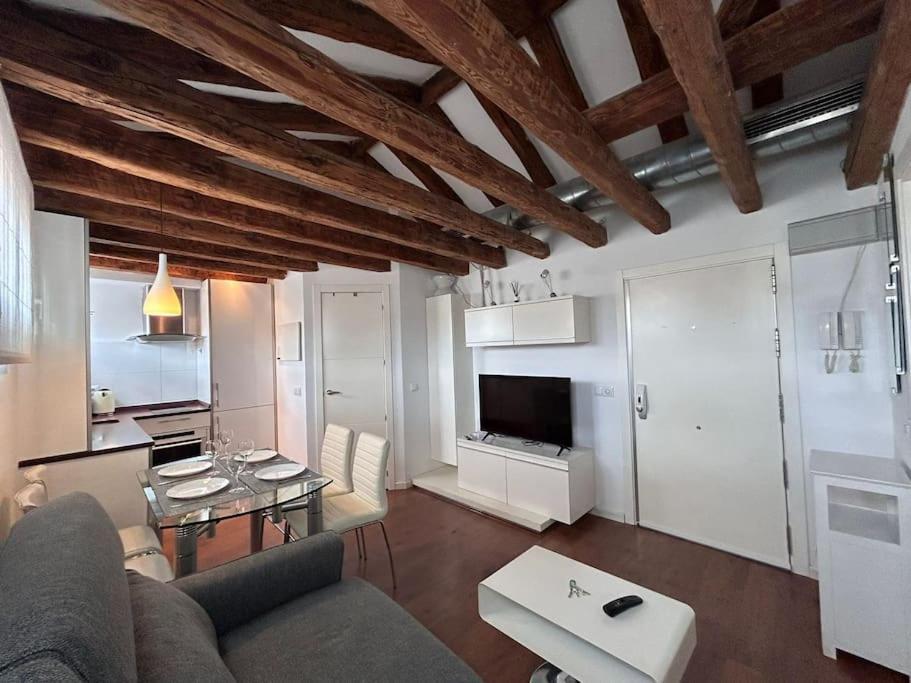 Apartment Emblematic Flat In - Arenal